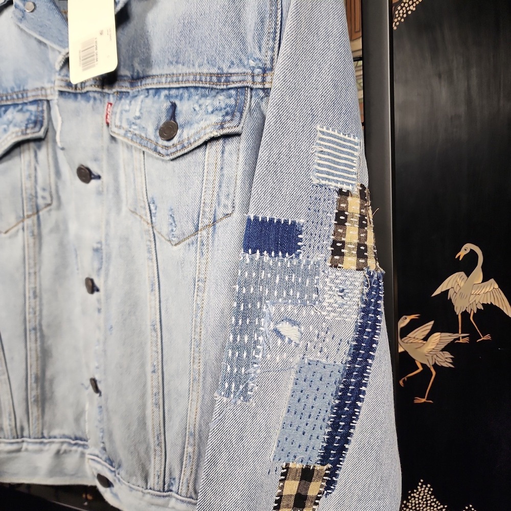 The Levi's Premium Sashiko Stitch Patchwork Trucker Jacket (Style #723340789) S - Picture 3 of 8